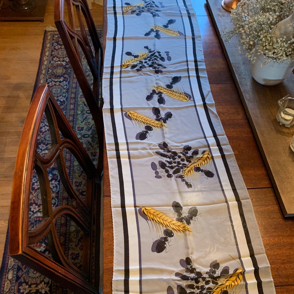 NWT Salvador Dali Les Fourmis Scarf